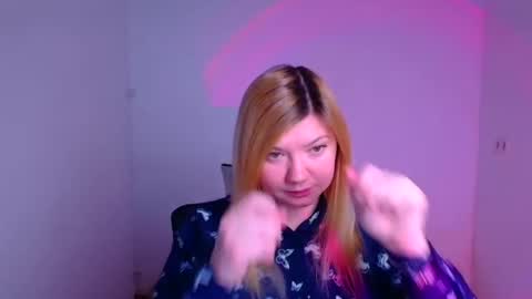 Snapshot of molly_moree chatting on February 2025 06:21:01 AM Molly online show from February 2025 06:21:01 AM