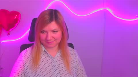 Snapshot of molly_moree chatting on February 2025 04:37:02 PM Molly online show from February 2025 04:37:02 PM