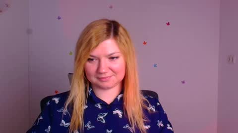 Snapshot of molly_moree chatting on February 2025 12:45:02 PM Molly online show from February 2025 12:45:02 PM