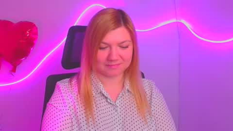 Snapshot of molly_moree chatting on March 2025 12:15:01 PM Molly online show from March 2025 12:15:01 PM