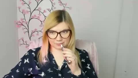 Molly online show from February 2026 12:36:01 PM