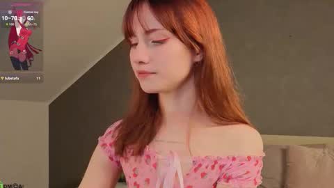 Molly online show from September 2025 01:05:02 AM