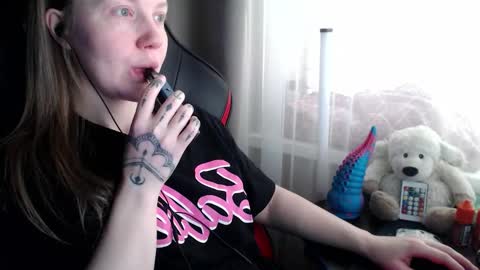 I have new photos come and see with love Molly online show from February 2026 11:46:02 AM