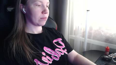 I have new photos come and see with love Molly online show from February 2026 07:37:02 AM