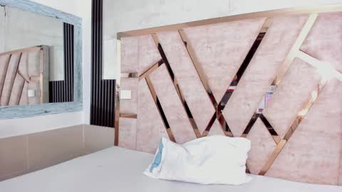 Yuli online show from September 2025 02:02:02 AM