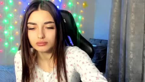 Molly online show from January 2026 07:52:02 PM