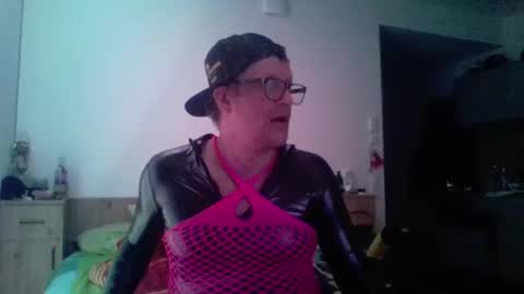 mollyboy23 online show from March 2026 12:47:02 AM