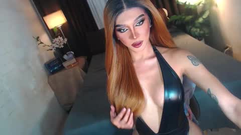 Molly online show from November 2025 01:55:02 AM