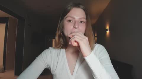 Snapshot of mollydangerous chatting on October 2025 05:04:01 PM Taisha online show from October 2025 05:04:01 PM