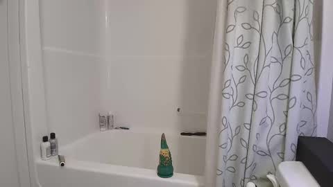 Snapshot of mollygordan chatting on December 2024 01:16:02 PM Molly Gordan online show from December 2024 01:16:02 PM