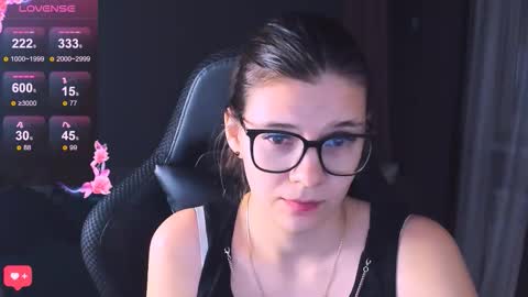  KIRA  online show from January 2026 05:29:02 PM