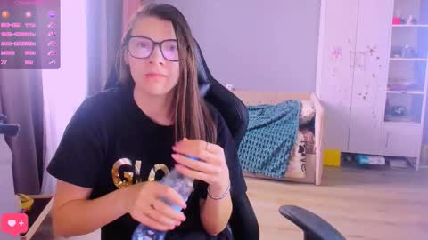  KIRA  online show from March 2026 05:34:01 AM