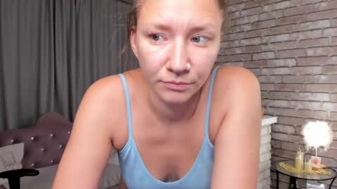 Snapshot of mollynay chatting on May 2026 12:49:01 AM hi im Molly heregreat boobs big heart warm pussy online show from May 2026 12:49:01 AM
