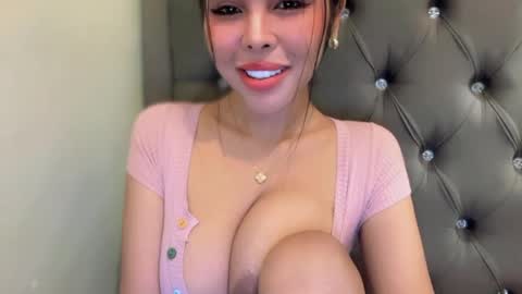 molly online show from February 2026 02:00:02 PM