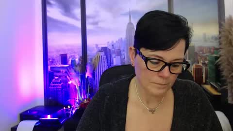 Snapshot of mollysun chatting on March 2025 07:25:01 PM MollySun Nina Randmann online show from March 2025 07:25:01 PM