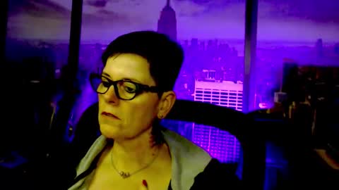 Snapshot of mollysun chatting on December 2025 07:11:02 PM MollySun Nina Randmann online show from December 2025 07:11:02 PM