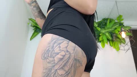 Snapshot of mollysweet11 chatting on December 2025 04:57:02 PM mollysweet11 online show from December 2025 04:57:02 PM