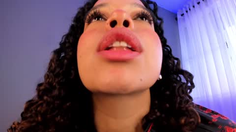 Snapshot of mollyybloom chatting on January 2025 09:58:01 PM Molly online show from January 2025 09:58:01 PM