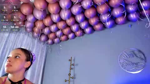 Snapshot of mollyybloom chatting on February 2025 10:20:01 PM Molly online show from February 2025 10:20:01 PM