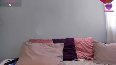 Snapshot of mollyybloom chatting on October 2025 05:22:02 PM Molly online show from October 2025 05:22:02 PM