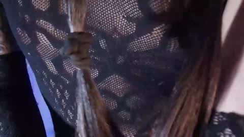 Snapshot of mollyycrystal chatting on October 2025 07:32:01 AM mollyycrystal online show from October 2025 07:32:01 AM