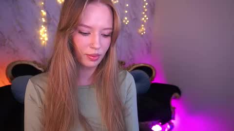 mollyymayy online show from February 2026 03:51:01 PM