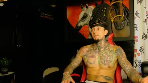 Molotov online show from November 2025 08:58:01 PM