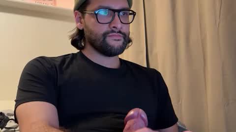 molten_escargot online show from December 2024 03:19:01 AM