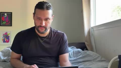 molten_escargot online show from January 2025 12:13:01 AM