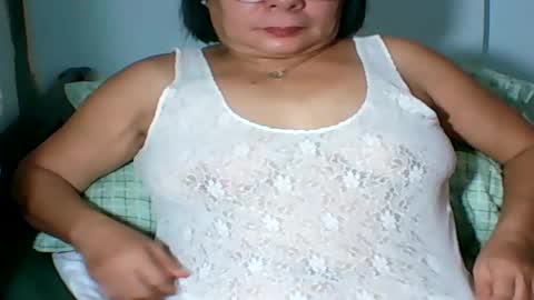 Snapshot of mombastic55 chatting on August 2026 01:03:01 PM mombastic55 online show from August 2026 01:03:01 PM