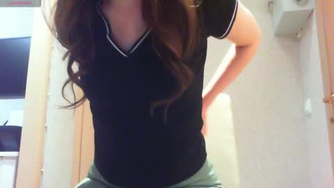 Hailey online show from November 2025 05:05:02 PM