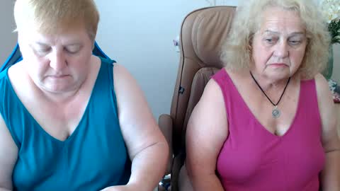 Snapshot of mommy99x chatting on July 2026 11:49:02 AM Mommy99X online show from July 2026 11:49:02 AM