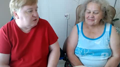 Snapshot of mommy99x chatting on July 2026 07:04:02 AM Mommy99X online show from July 2026 07:04:02 AM