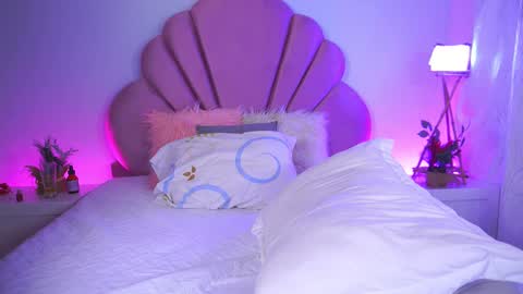 Kendall Evanz online show from October 2025 12:11:01 AM