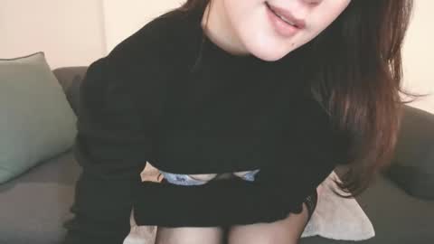 Momo online show from February 2025 04:25:01 AM