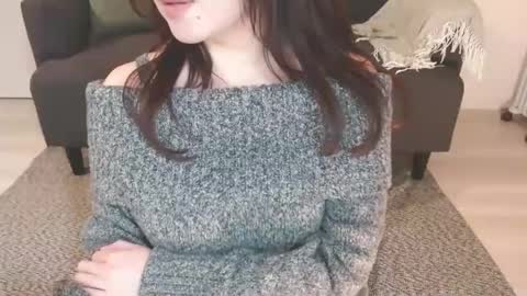 Momo online show from February 2025 04:14:02 PM