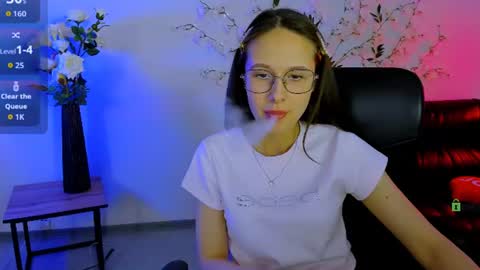 Snapshot of mona_cloud chatting on June 2026 08:22:02 AM Mona online show from June 2026 08:22:02 AM