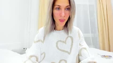 Snapshot of mona_cruz chatting on February 2025 08:56:01 PM Mona online show from February 2025 08:56:01 PM