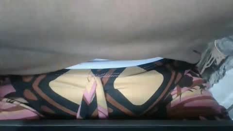 Snapshot of mona_sky chatting on November 2025 10:36:01 PM mona_sky online show from November 2025 10:36:01 PM