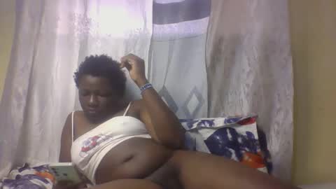 Snapshot of monalisaah chatting on September 2025 01:35:02 PM monalisaah online show from September 2025 01:35:02 PM