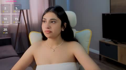 Snapshot of monarchbaby chatting on July 2026 04:19:01 AM Lana online show from July 2026 04:19:01 AM