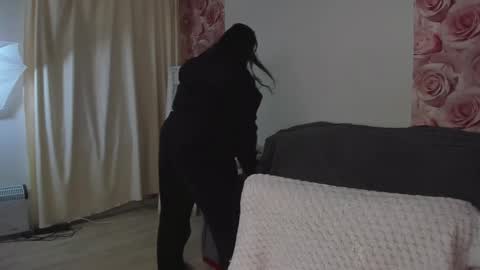 Monica online show from February 2025 06:21:02 AM