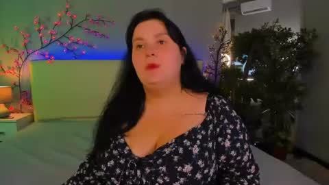 Snapshot of monasteel chatting on June 2026 12:25:01 PM Monica online show from June 2026 12:25:01 PM