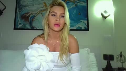 Monica online show from January 2025 03:20:01 AM