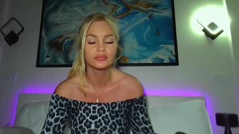 Monica online show from February 2025 03:45:01 AM