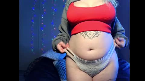 Snapshot of monica_lily chatting on February 2025 02:54:02 PM Monica online show from February 2025 02:54:02 PM