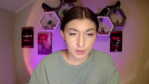 Snapshot of monica_sweets chatting on September 2025 10:20:01 AM sweet girl and shine body online show from September 2025 10:20:01 AM