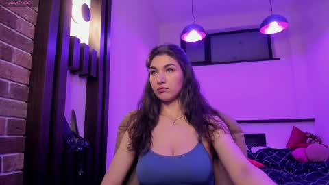 Snapshot of monica_vi chatting on May 2026 12:39:02 AM Monica online show from May 2026 12:39:02 AM