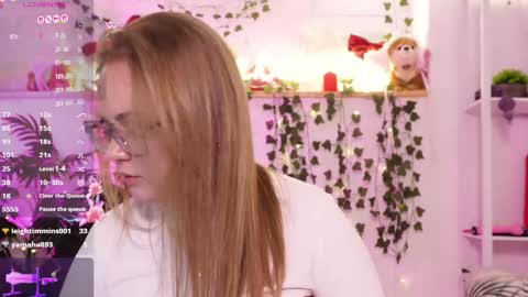 monicaasis online show from April 2026 09:39:33 PM