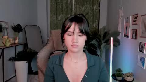 monica online show from March 2026 08:19:01 AM